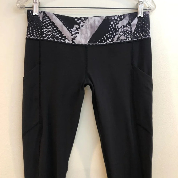 RARE Lululemon Speed Tight *Cozy Athleisure Athletic Geometric Ruffle Leggings 8 - Picture 4 of 9